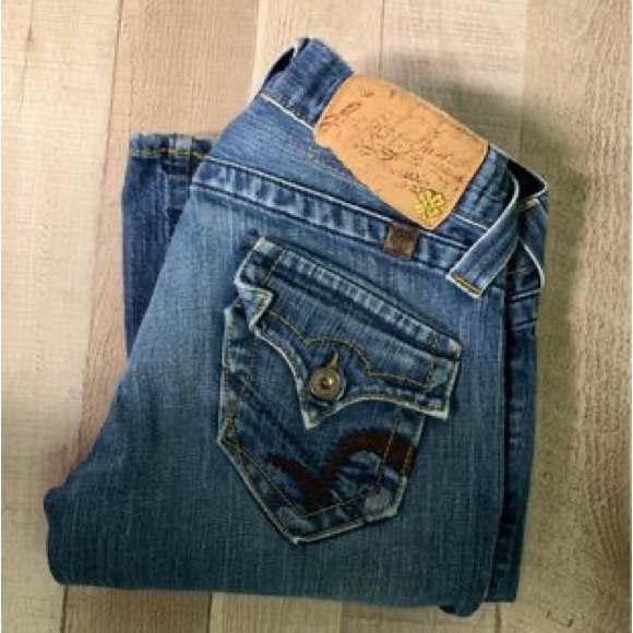 Women’s size 25/0R Lucky Brand low-rise flare jeans - Picture 3 of 7